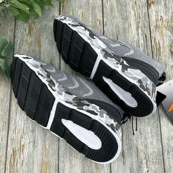 Little Boys Active Slip-On Sneaker Shoes Size 1 - Picture 5 of 10